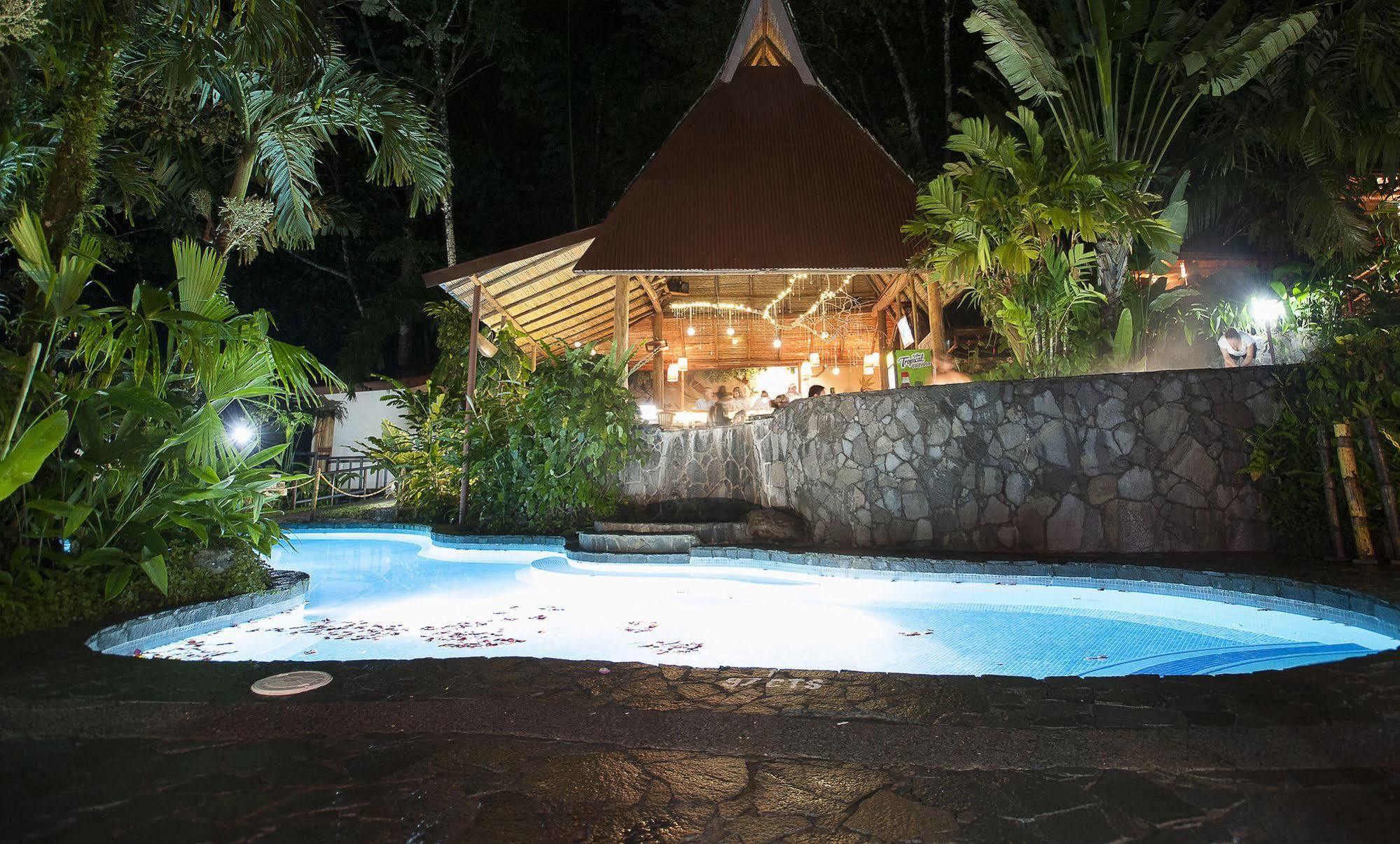 Lost Iguana Resort And Spa La Fortuna Exterior photo